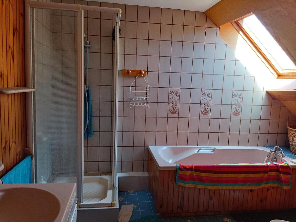 Lit 2 Personnes Grand Bureau Apartment Fruges Luaran gambar
